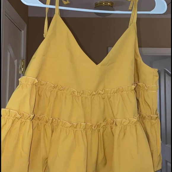 Spring Top - Picture 1 of 2